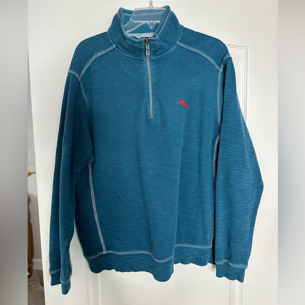 Tommy Bahama Men's quarter zip sweatshirt, size Medium